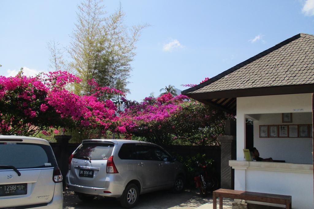 Taman Dewi Sri Villa Et Bungalow Pemuteran Extérieur photo