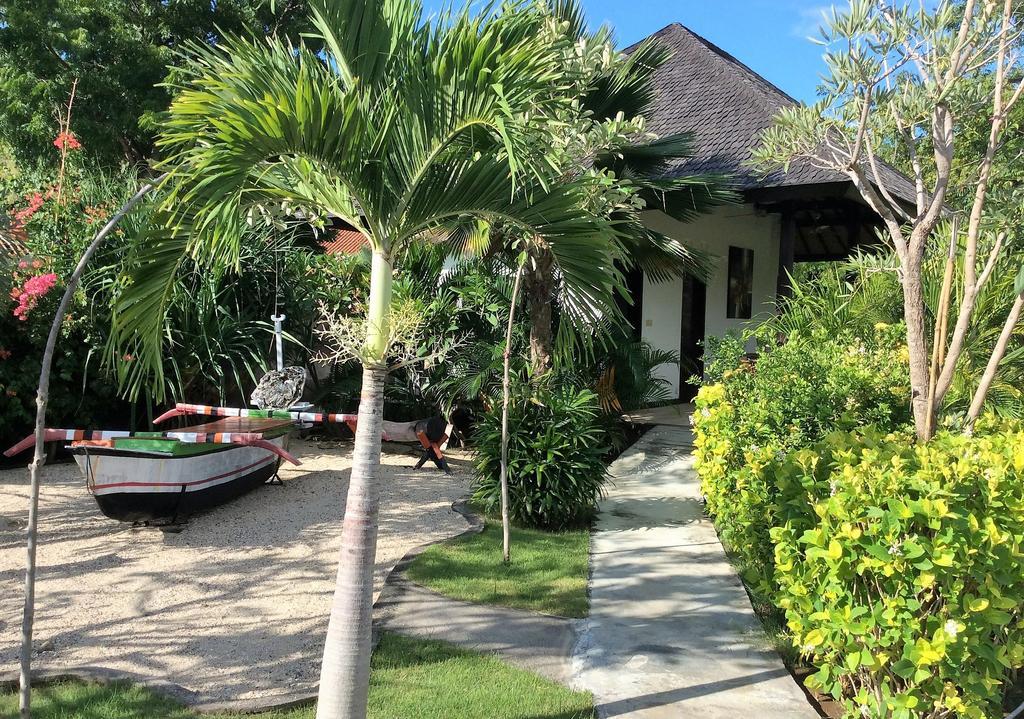 Taman Dewi Sri Villa Et Bungalow Pemuteran Extérieur photo