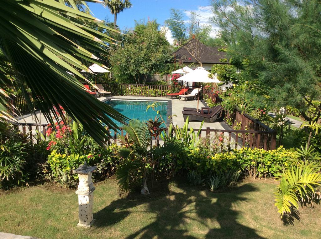 Taman Dewi Sri Villa Et Bungalow Pemuteran Extérieur photo