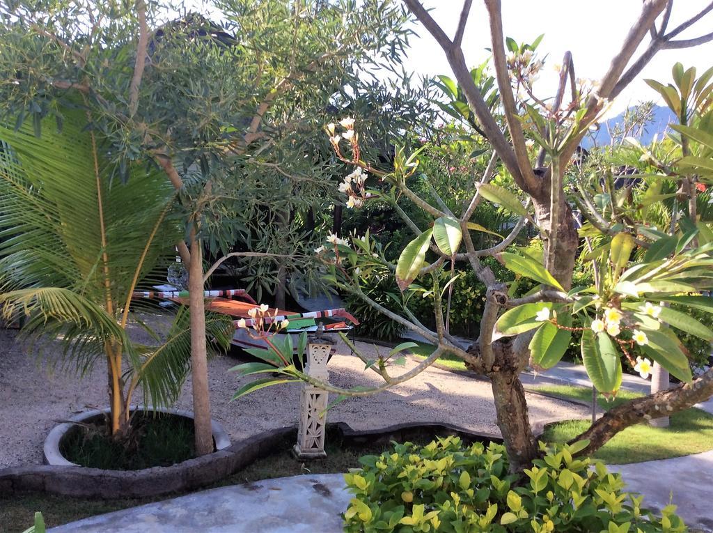 Taman Dewi Sri Villa Et Bungalow Pemuteran Extérieur photo
