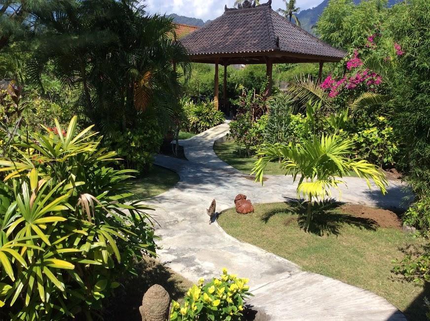 Taman Dewi Sri Villa Et Bungalow Pemuteran Extérieur photo