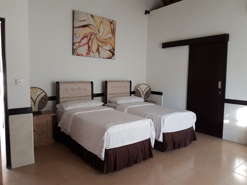 Taman Dewi Sri Villa Et Bungalow Pemuteran Extérieur photo